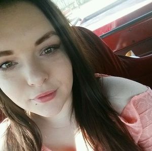 Meet your Posher, Breeanna